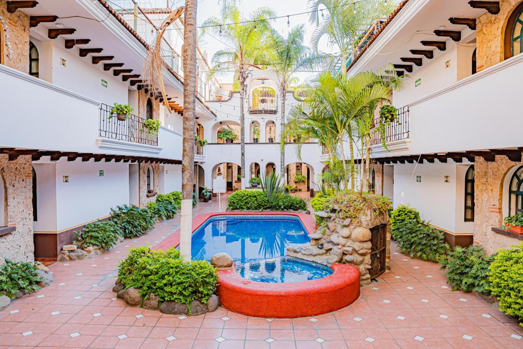 Hotel Zapotlan سيوداد غوزمان المظهر الخارجي الصورة