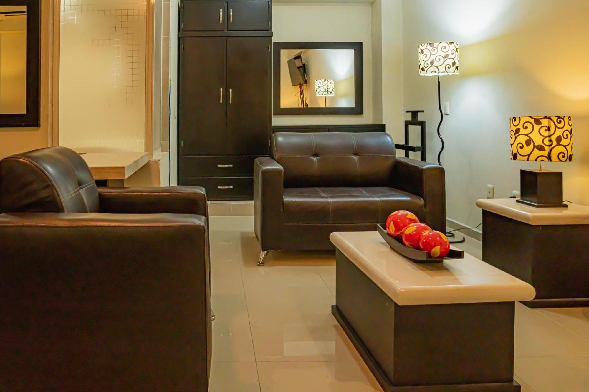 Hotel Zapotlan سيوداد غوزمان المظهر الخارجي الصورة