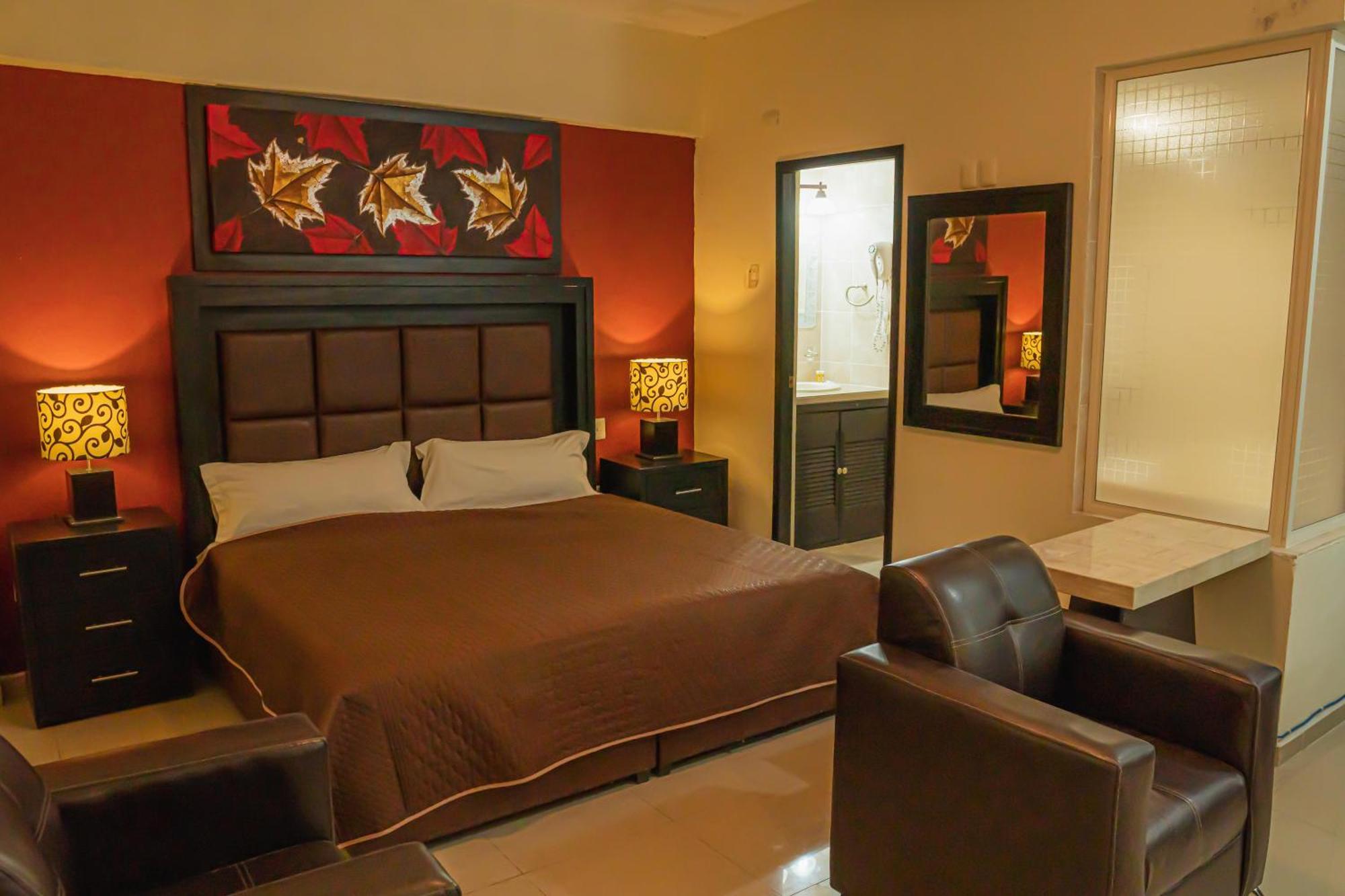 Hotel Zapotlan سيوداد غوزمان المظهر الخارجي الصورة
