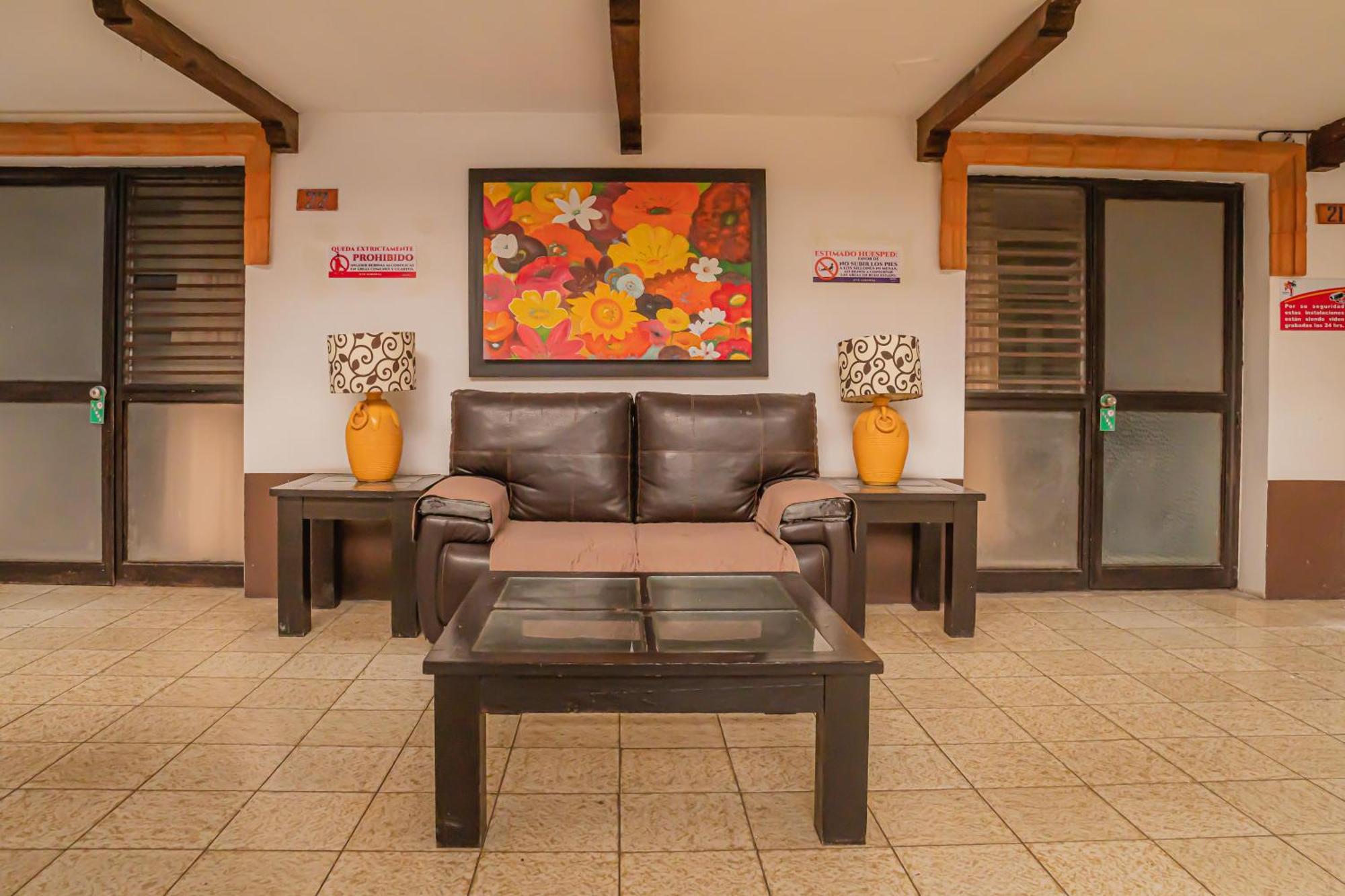 Hotel Zapotlan سيوداد غوزمان المظهر الخارجي الصورة