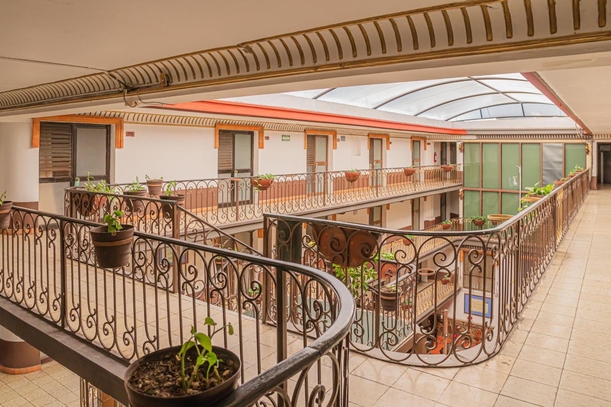 Hotel Zapotlan سيوداد غوزمان المظهر الخارجي الصورة
