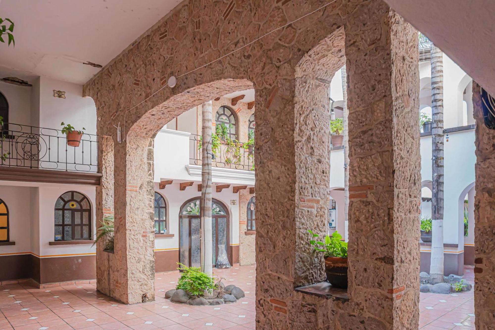 Hotel Zapotlan سيوداد غوزمان المظهر الخارجي الصورة